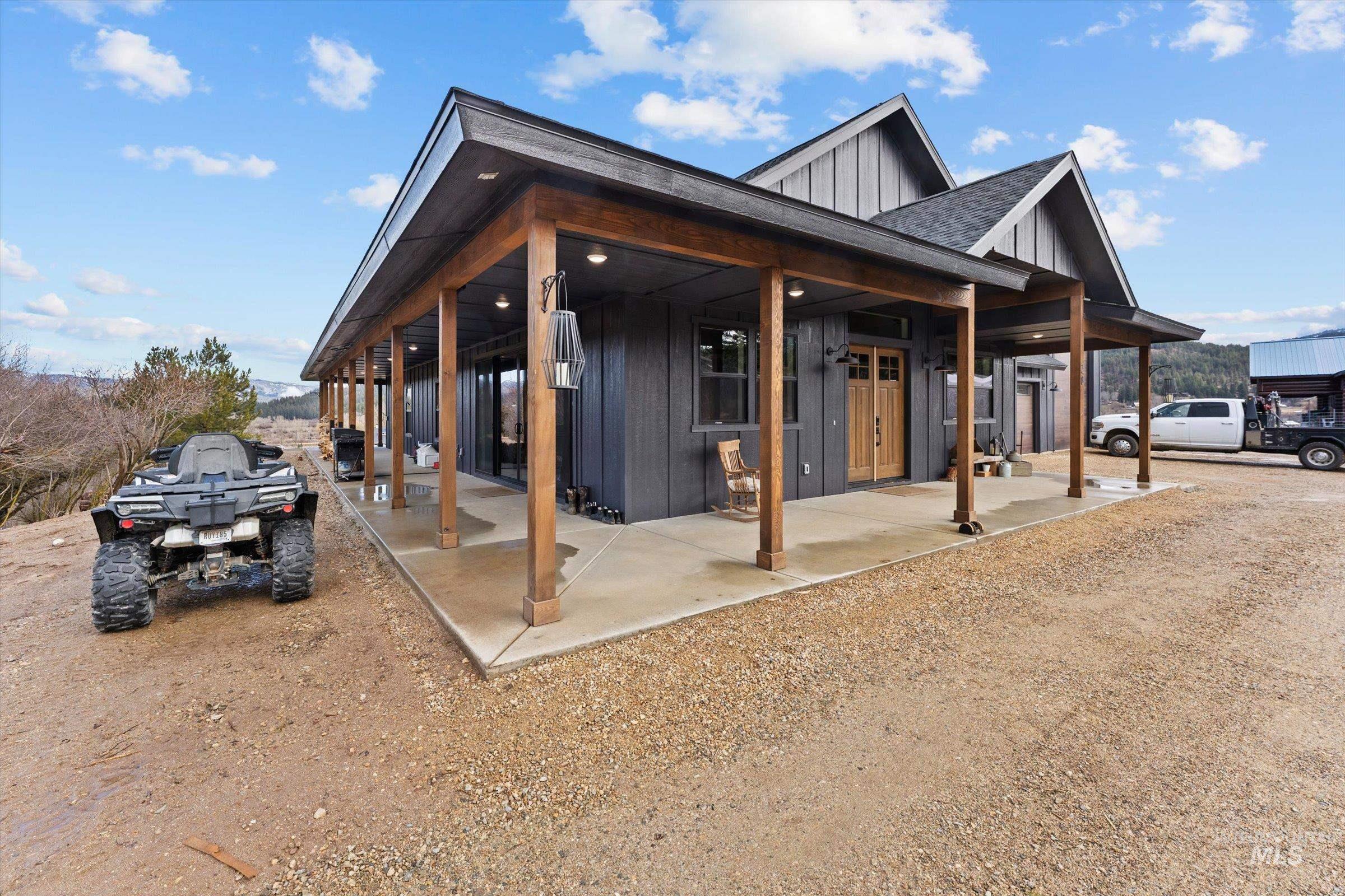 20 Hawthorne Ln, Garden Valley, Idaho 83622, 4 Bedrooms, 3 Bathrooms, Residential For Sale, Price $1,250,000,MLS 98976325