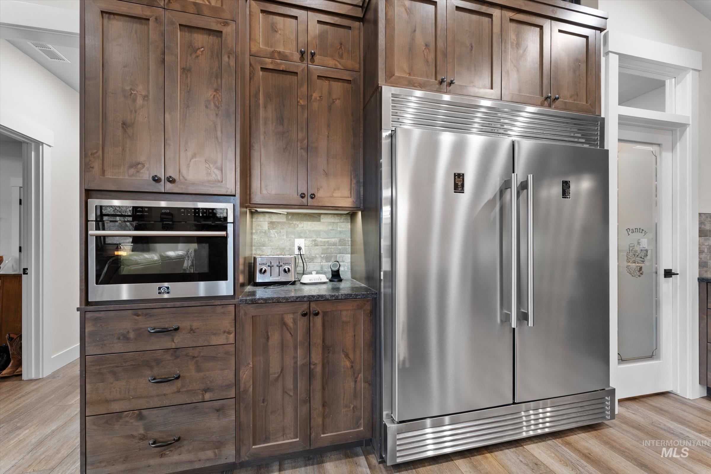 20 Hawthorne Ln, Garden Valley, Idaho 83622, 4 Bedrooms, 3 Bathrooms, Residential For Sale, Price $1,195,000,MLS 98976325