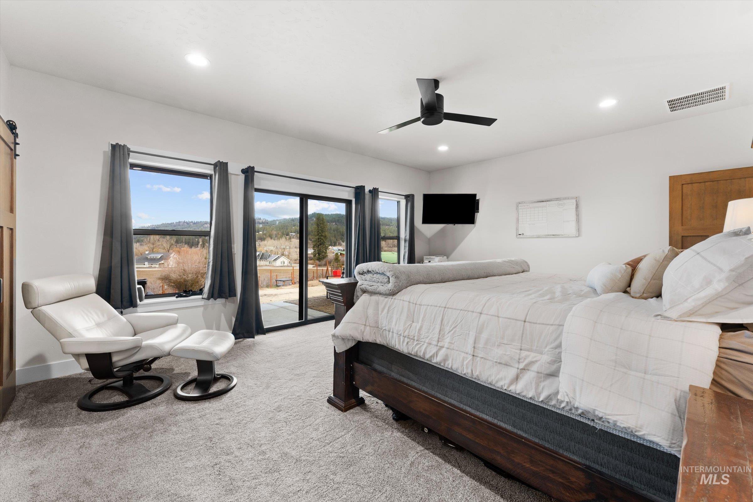 20 Hawthorne Ln, Garden Valley, Idaho 83622, 4 Bedrooms, 3 Bathrooms, Residential For Sale, Price $1,250,000,MLS 98976325