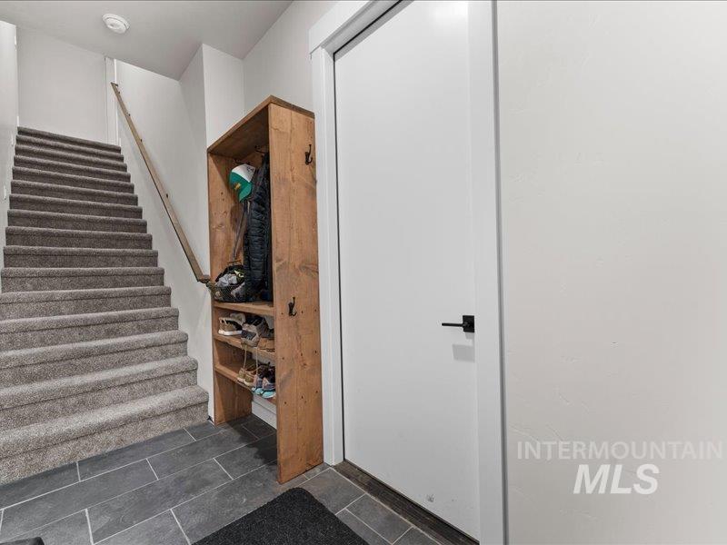 20 Hawthorne Ln, Garden Valley, Idaho 83622, 4 Bedrooms, 3 Bathrooms, Residential For Sale, Price $1,250,000,MLS 98976325