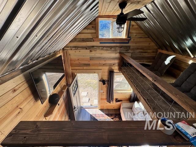 20 Hawthorne Ln, Garden Valley, Idaho 83622, 4 Bedrooms, 3 Bathrooms, Residential For Sale, Price $1,195,000,MLS 98976325