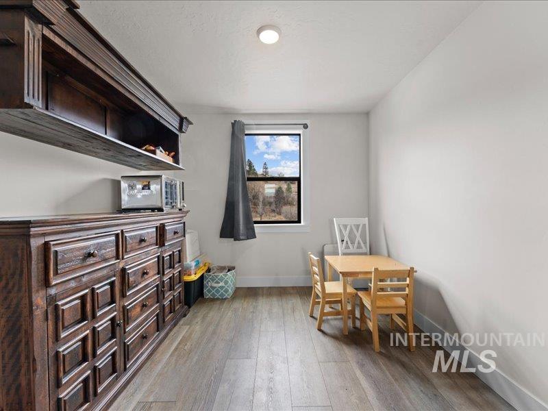 20 Hawthorne Ln, Garden Valley, Idaho 83622, 4 Bedrooms, 3 Bathrooms, Residential For Sale, Price $1,250,000,MLS 98976325