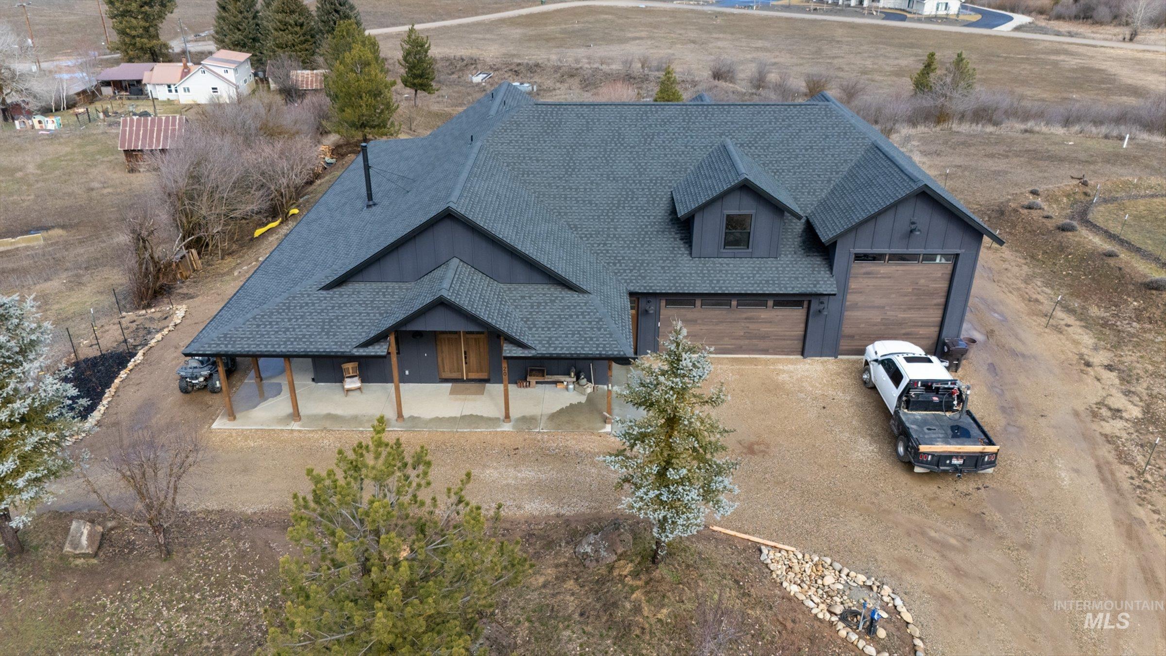 20 Hawthorne Ln, Garden Valley, Idaho 83622, 4 Bedrooms, 3 Bathrooms, Residential For Sale, Price $1,250,000,MLS 98976325