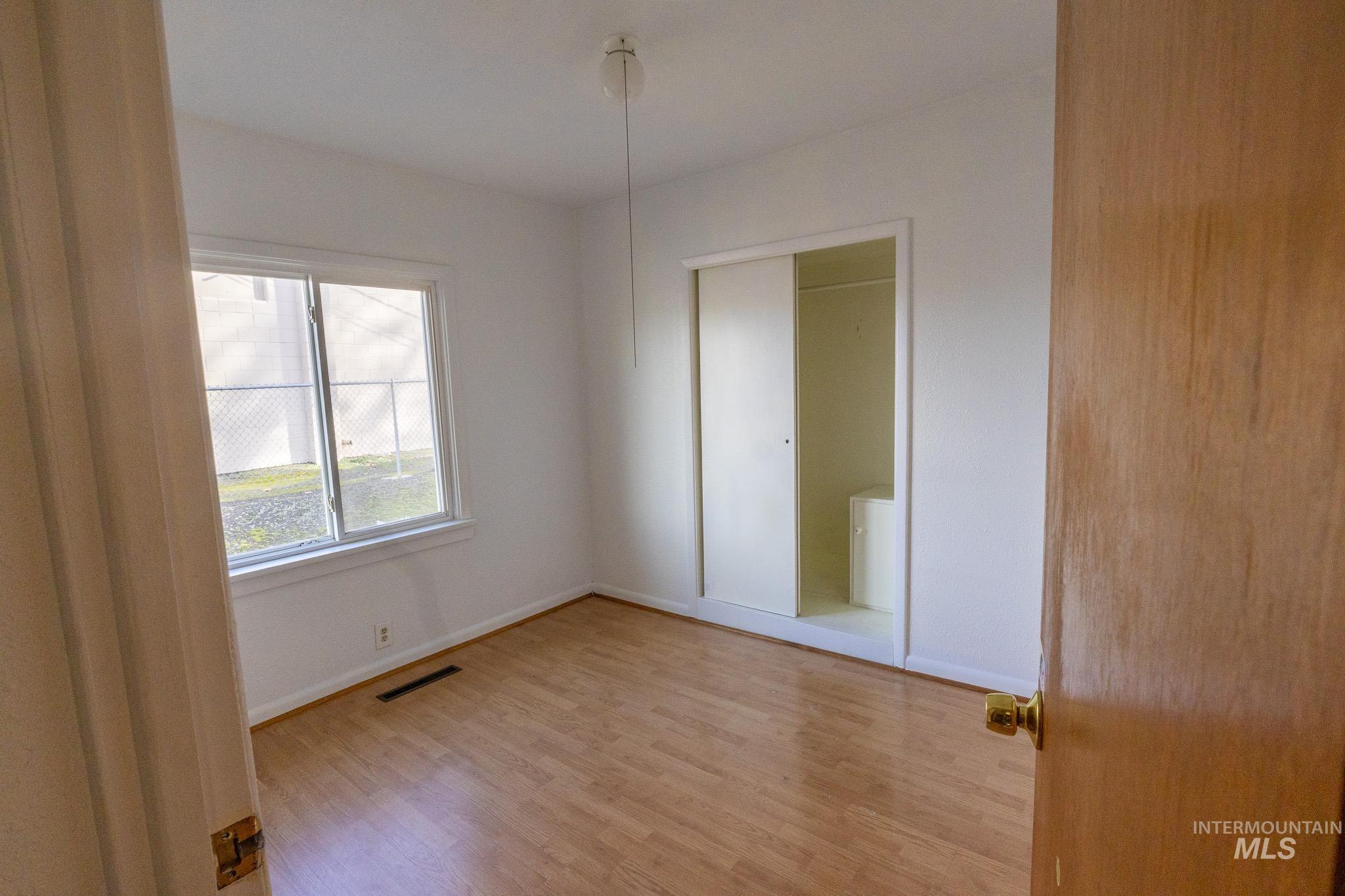 2012 8th Ave, Lewiston, Idaho 83501, 2 Bedrooms, 1 Bathroom, Residential For Sale, Price $265,000,MLS 98976328