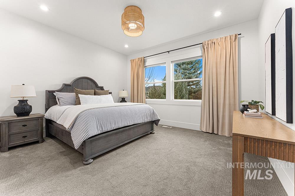 1364 N Laconia Ave, Eagle, Idaho 83616-4215, 3 Bedrooms, 3 Bathrooms, Residential For Sale, Price $949,900,MLS 98976330