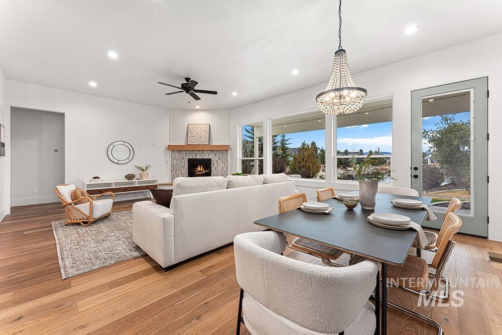 1364 N Laconia Ave, Eagle, Idaho 83616-4215, 3 Bedrooms, 3 Bathrooms, Residential For Sale, Price $949,900,MLS 98976330