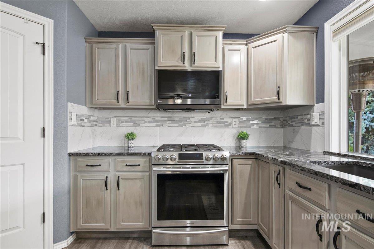 11292 W Kipling, Nampa, Idaho 83651, 4 Bedrooms, 2.5 Bathrooms, Residential For Sale, Price $479,999,MLS 98976334