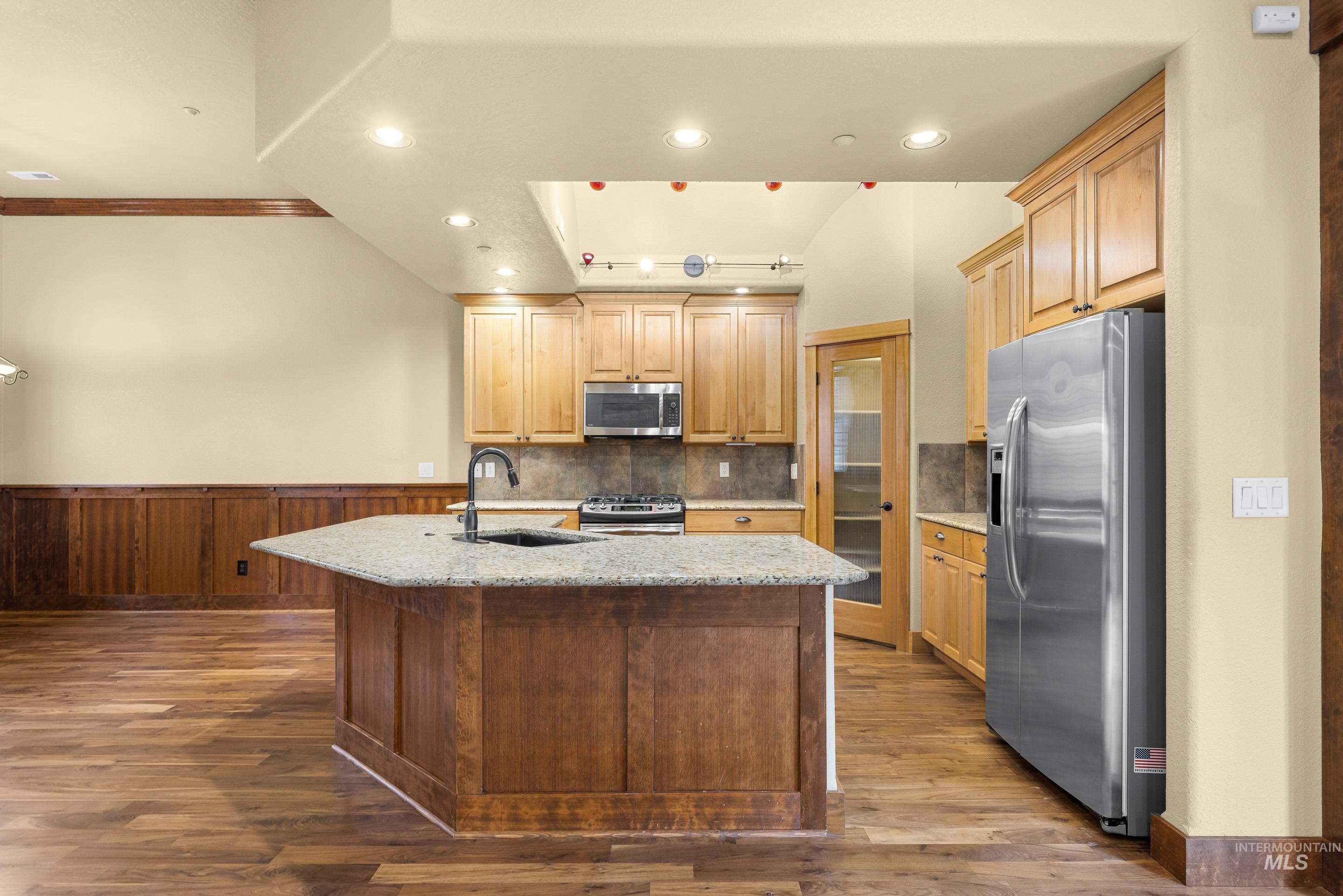 5901 N Duxbury Pier Ln, Garden City, Idaho 83714, 2 Bedrooms, 2.5 Bathrooms, Residential For Sale, Price $739,900,MLS 98976335