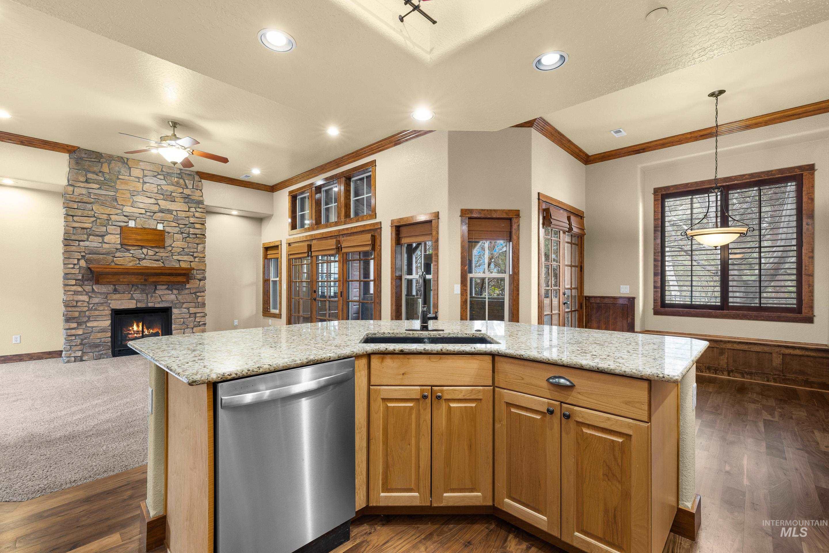 5901 N Duxbury Pier Ln, Garden City, Idaho 83714, 2 Bedrooms, 2.5 Bathrooms, Residential For Sale, Price $739,900,MLS 98976335