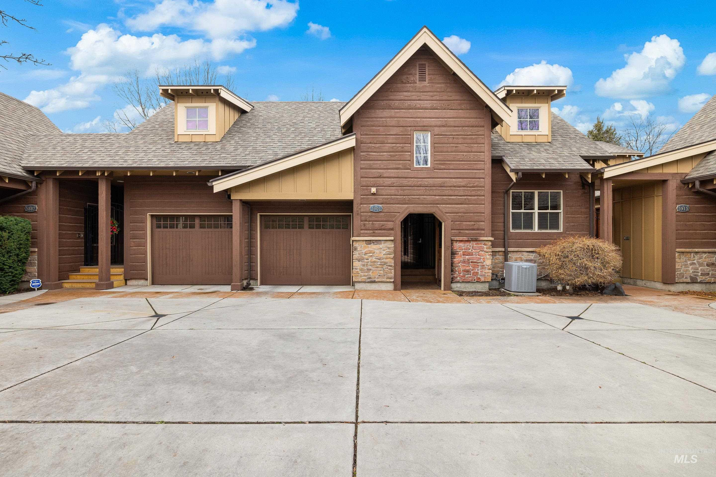 5901 N Duxbury Pier Ln, Garden City, Idaho 83714, 2 Bedrooms, 2.5 Bathrooms, Residential For Sale, Price $739,900,MLS 98976335