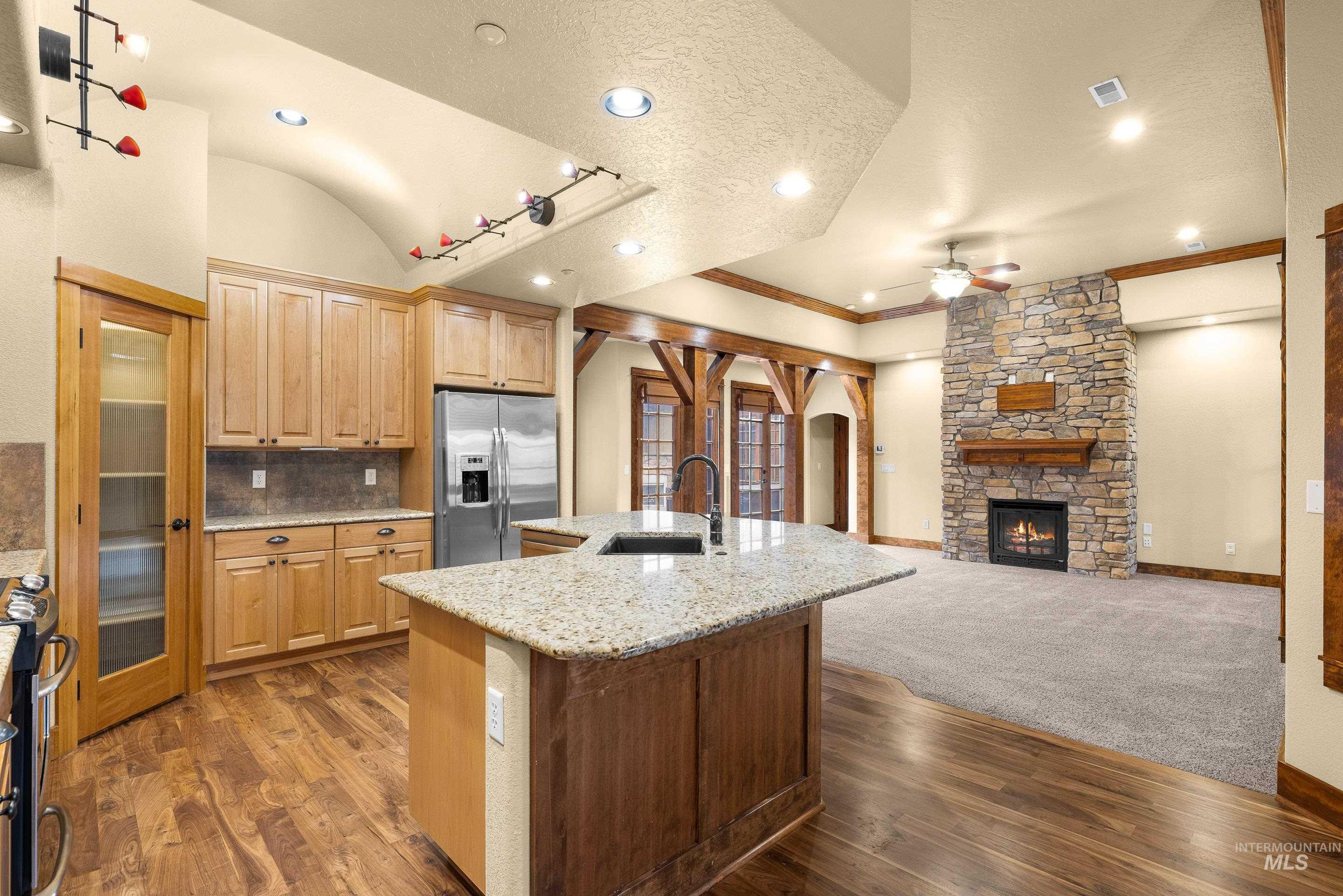 5901 N Duxbury Pier Ln, Garden City, Idaho 83714, 2 Bedrooms, 2.5 Bathrooms, Residential For Sale, Price $739,900,MLS 98976335