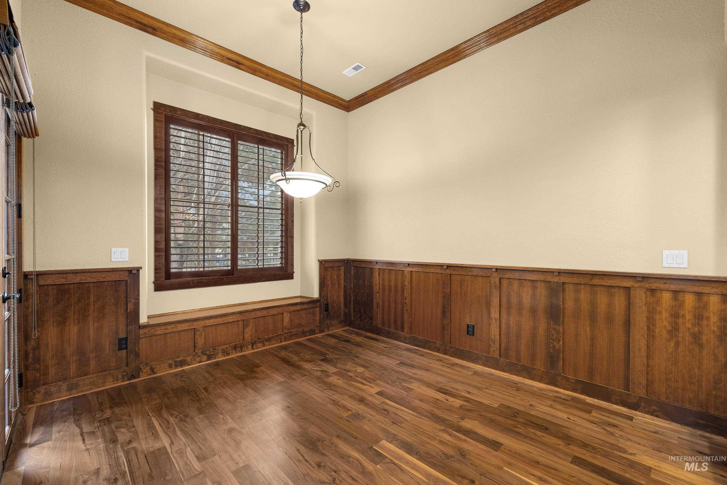 5901 N Duxbury Pier Ln, Garden City, Idaho 83714, 2 Bedrooms, 2.5 Bathrooms, Residential For Sale, Price $739,900,MLS 98976335