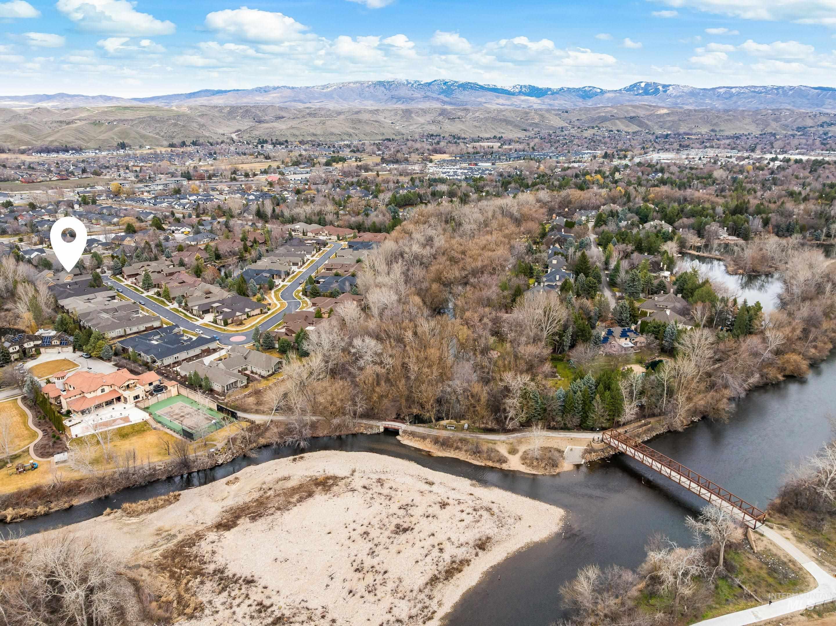 5901 N Duxbury Pier Ln, Garden City, Idaho 83714, 2 Bedrooms, 2.5 Bathrooms, Residential For Sale, Price $739,900,MLS 98976335