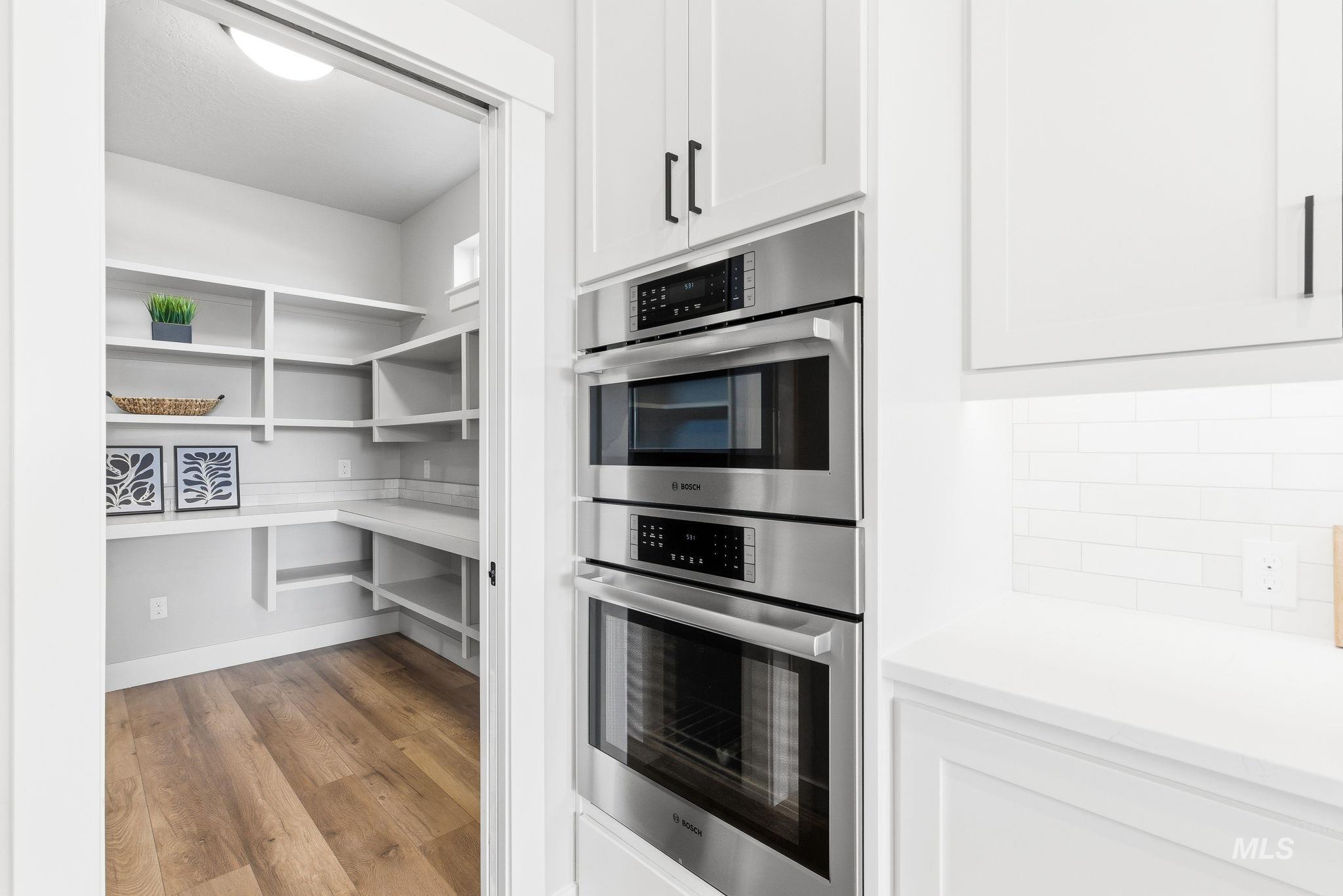 14947 Red Barn Ct, Caldwell, Idaho 83607, 4 Bedrooms, 3.5 Bathrooms, Residential For Sale, Price $1,199,000,MLS 98976336