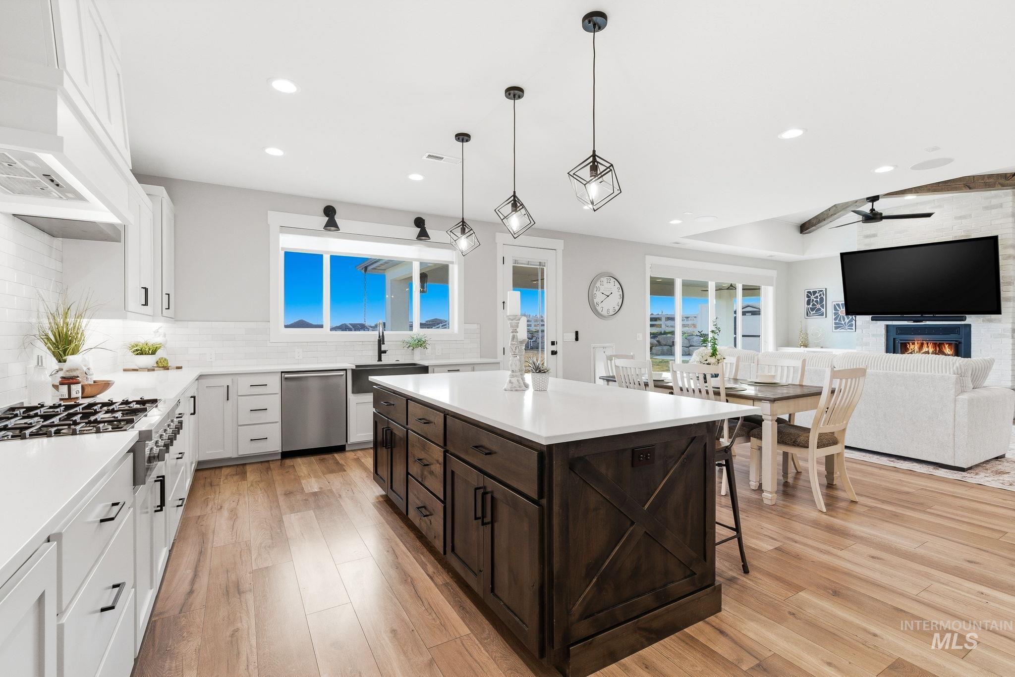 14947 Red Barn Ct, Caldwell, Idaho 83607, 4 Bedrooms, 3.5 Bathrooms, Residential For Sale, Price $1,199,000,MLS 98976336