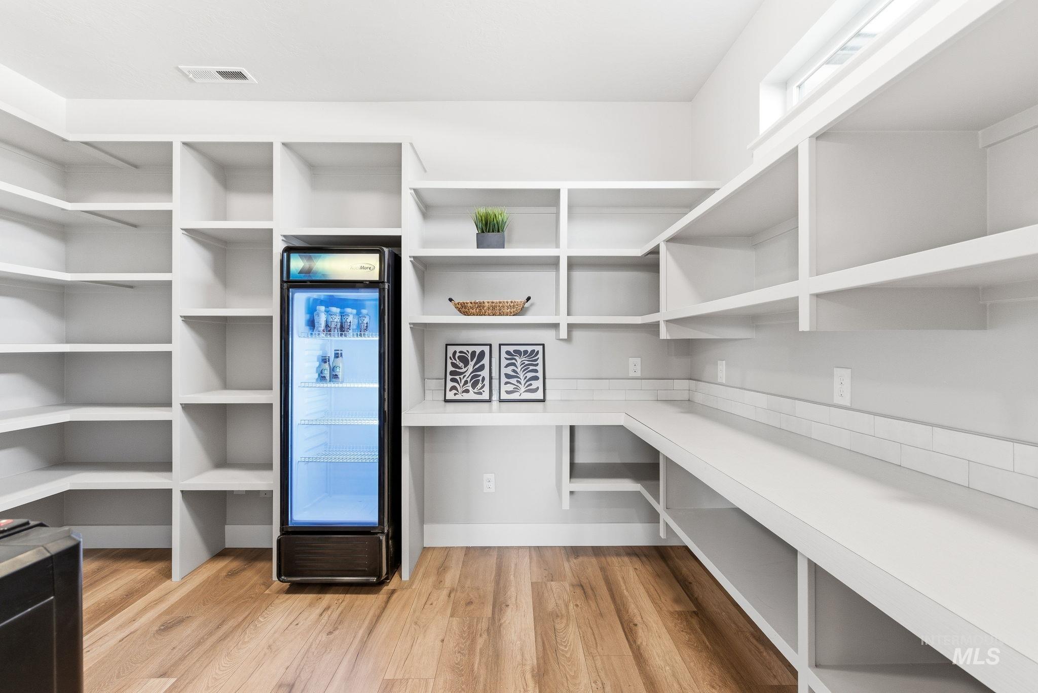 14947 Red Barn Ct, Caldwell, Idaho 83607, 4 Bedrooms, 3.5 Bathrooms, Residential For Sale, Price $1,199,000,MLS 98976336