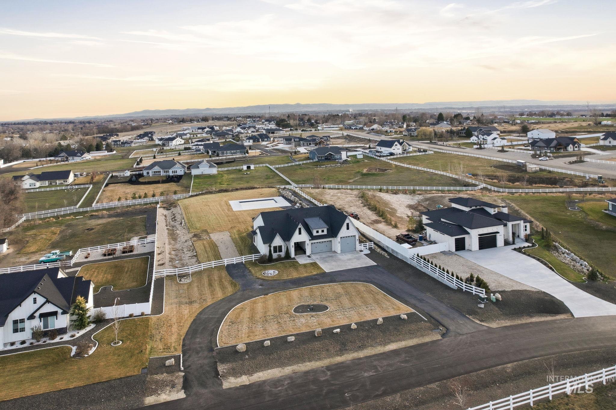 14947 Red Barn Ct, Caldwell, Idaho 83607, 4 Bedrooms, 3.5 Bathrooms, Residential For Sale, Price $1,199,000,MLS 98976336