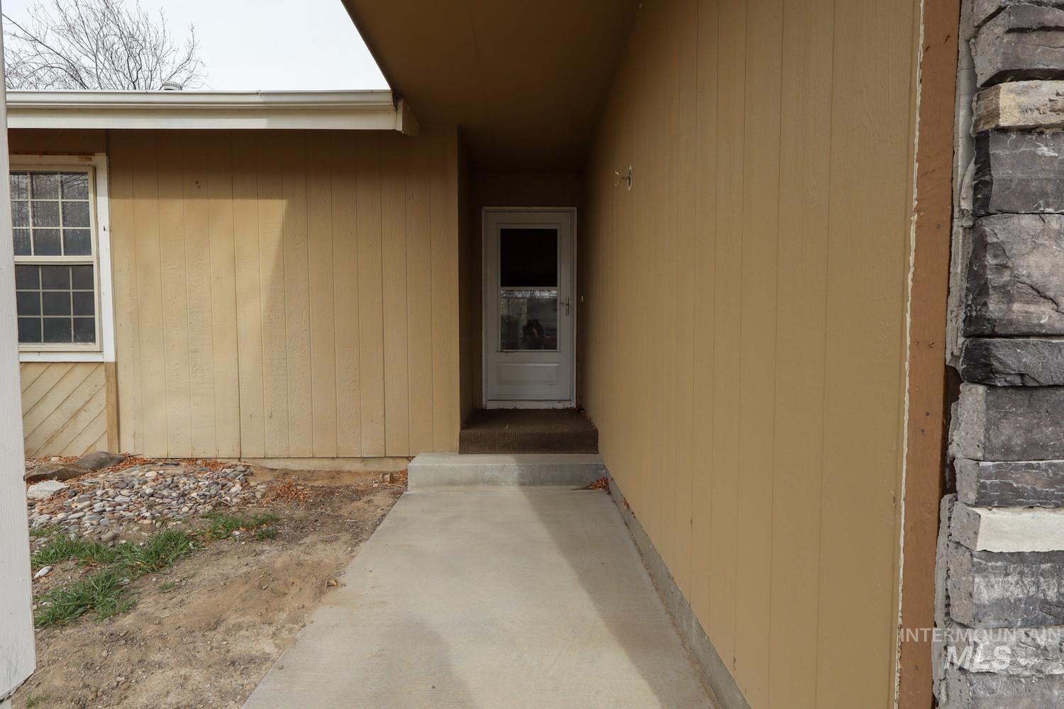 1212 Park Meadows Dr, Twin Falls, Idaho 83301-3220, 3 Bedrooms, 2.5 Bathrooms, Residential For Sale, Price $229,900,MLS 98976337