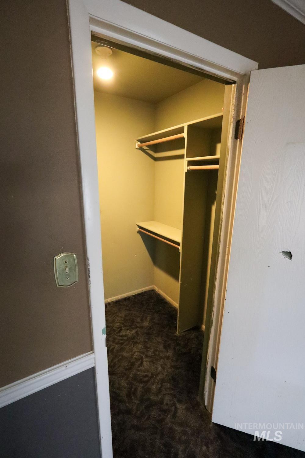 1212 Park Meadows Dr, Twin Falls, Idaho 83301-3220, 3 Bedrooms, 2.5 Bathrooms, Residential For Sale, Price $229,900,MLS 98976337