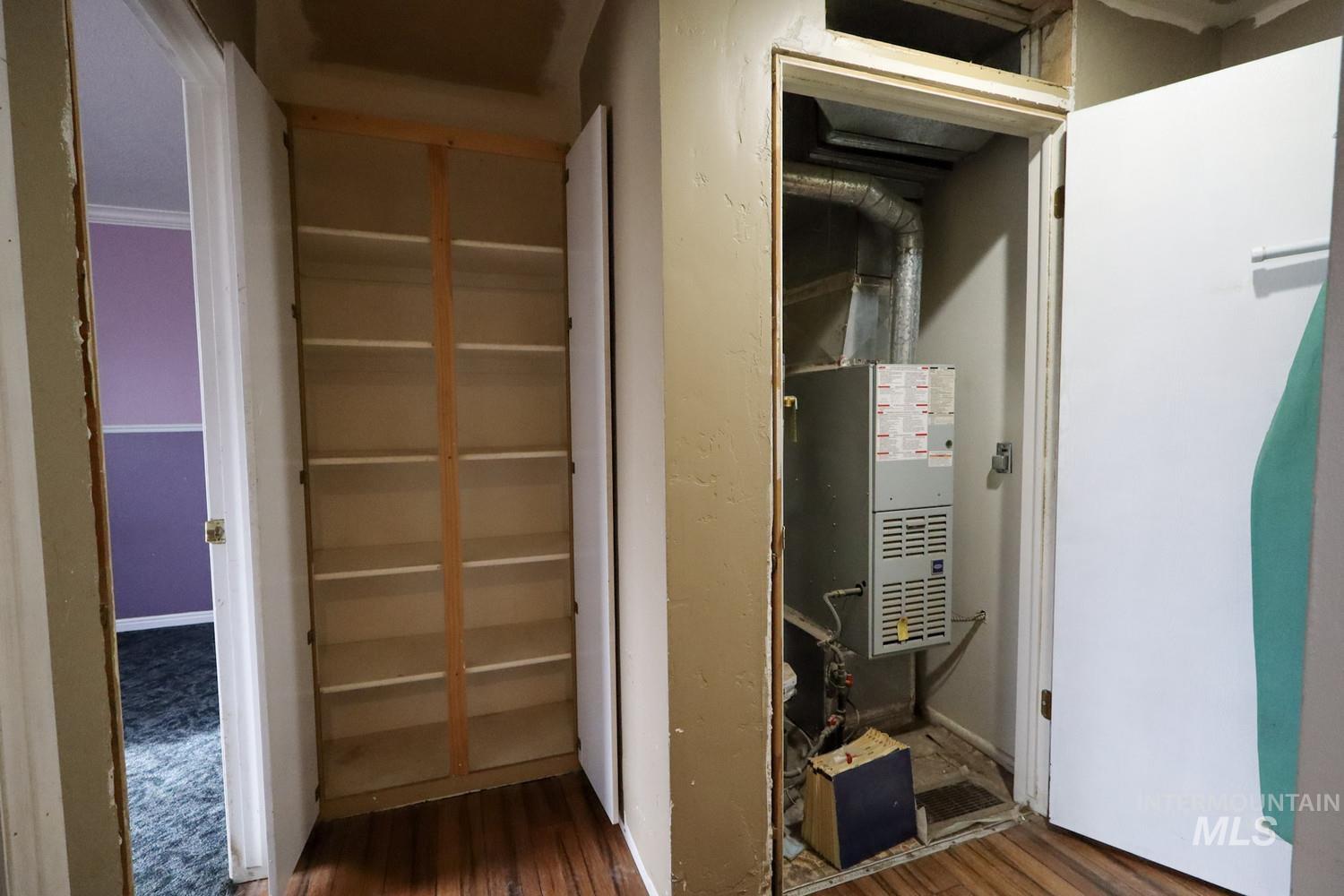 1212 Park Meadows Dr, Twin Falls, Idaho 83301-3220, 3 Bedrooms, 2.5 Bathrooms, Residential For Sale, Price $229,900,MLS 98976337