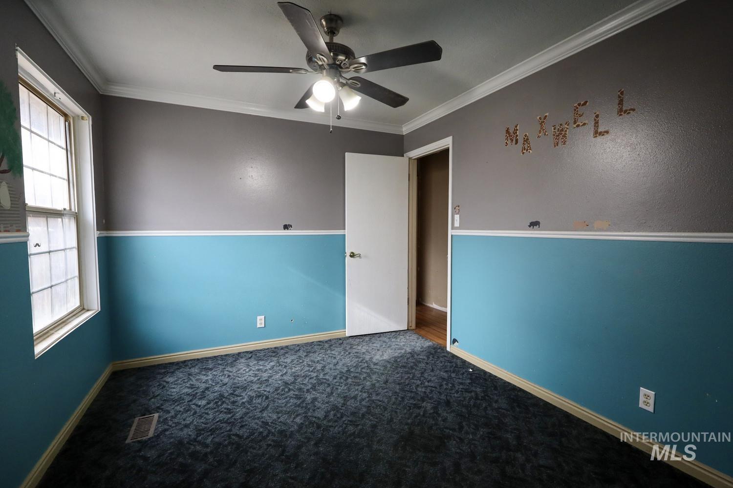 1212 Park Meadows Dr, Twin Falls, Idaho 83301-3220, 3 Bedrooms, 2.5 Bathrooms, Residential For Sale, Price $229,900,MLS 98976337