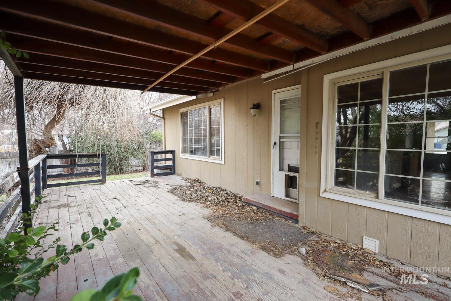 1212 Park Meadows Dr, Twin Falls, Idaho 83301-3220, 3 Bedrooms, 2.5 Bathrooms, Residential For Sale, Price $229,900,MLS 98976337