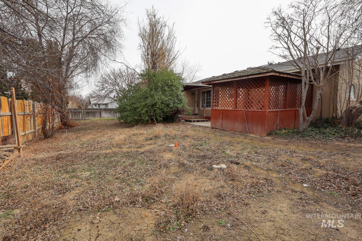 1212 Park Meadows Dr, Twin Falls, Idaho 83301-3220, 3 Bedrooms, 2.5 Bathrooms, Residential For Sale, Price $229,900,MLS 98976337