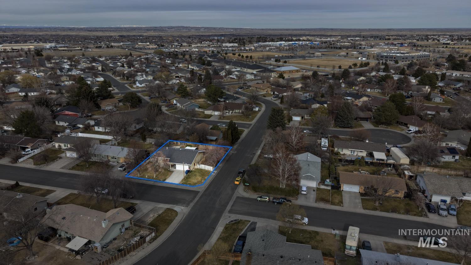 1212 Park Meadows Dr, Twin Falls, Idaho 83301-3220, 3 Bedrooms, 2.5 Bathrooms, Residential For Sale, Price $229,900,MLS 98976337