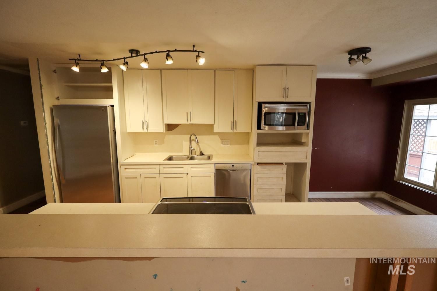 1212 Park Meadows Dr, Twin Falls, Idaho 83301-3220, 3 Bedrooms, 2.5 Bathrooms, Residential For Sale, Price $229,900,MLS 98976337