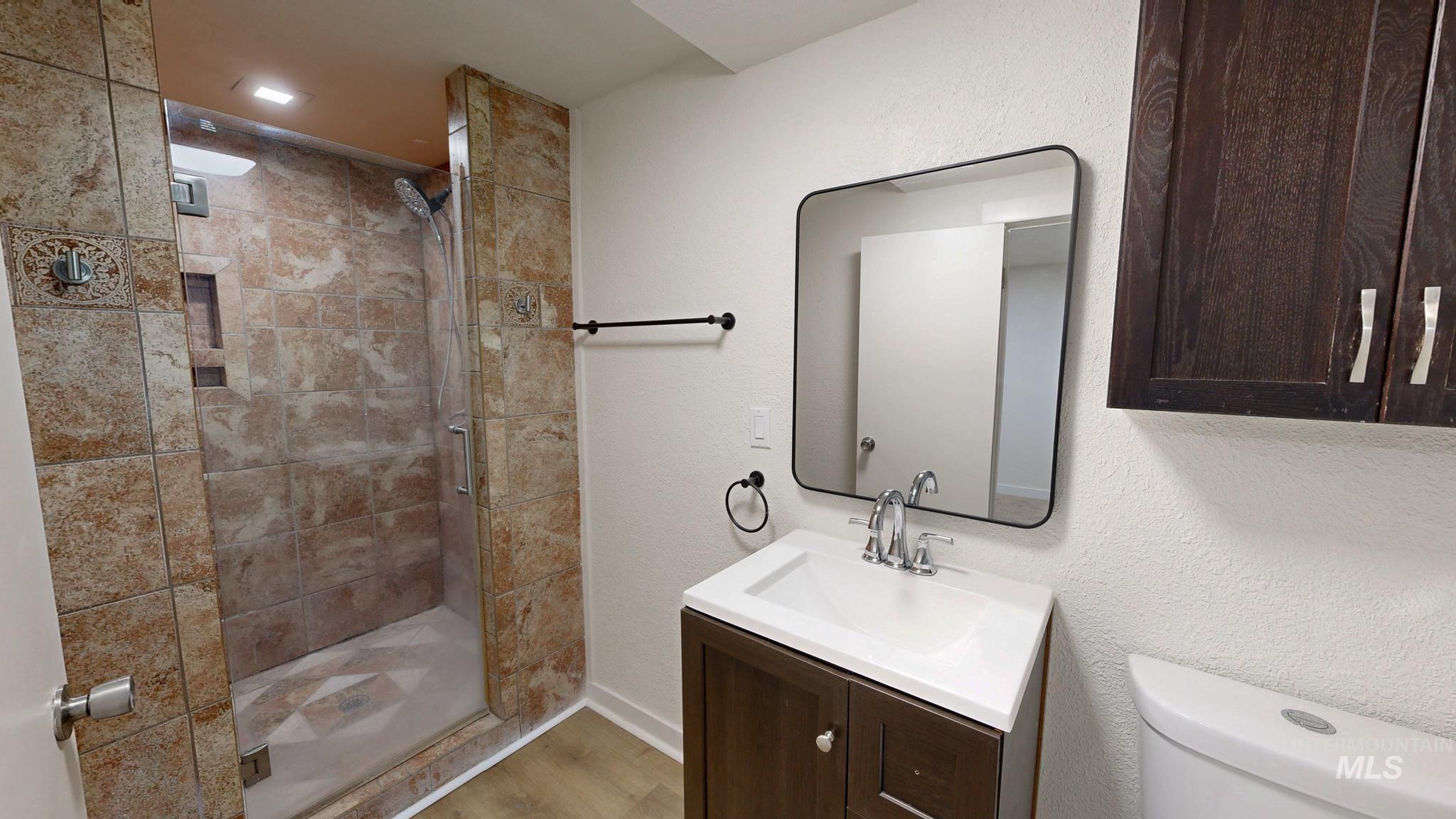 204 N Blaine, Moscow, Idaho 83843, 5 Bedrooms, 3 Bathrooms, Residential For Sale, Price $559,900,MLS 98976338