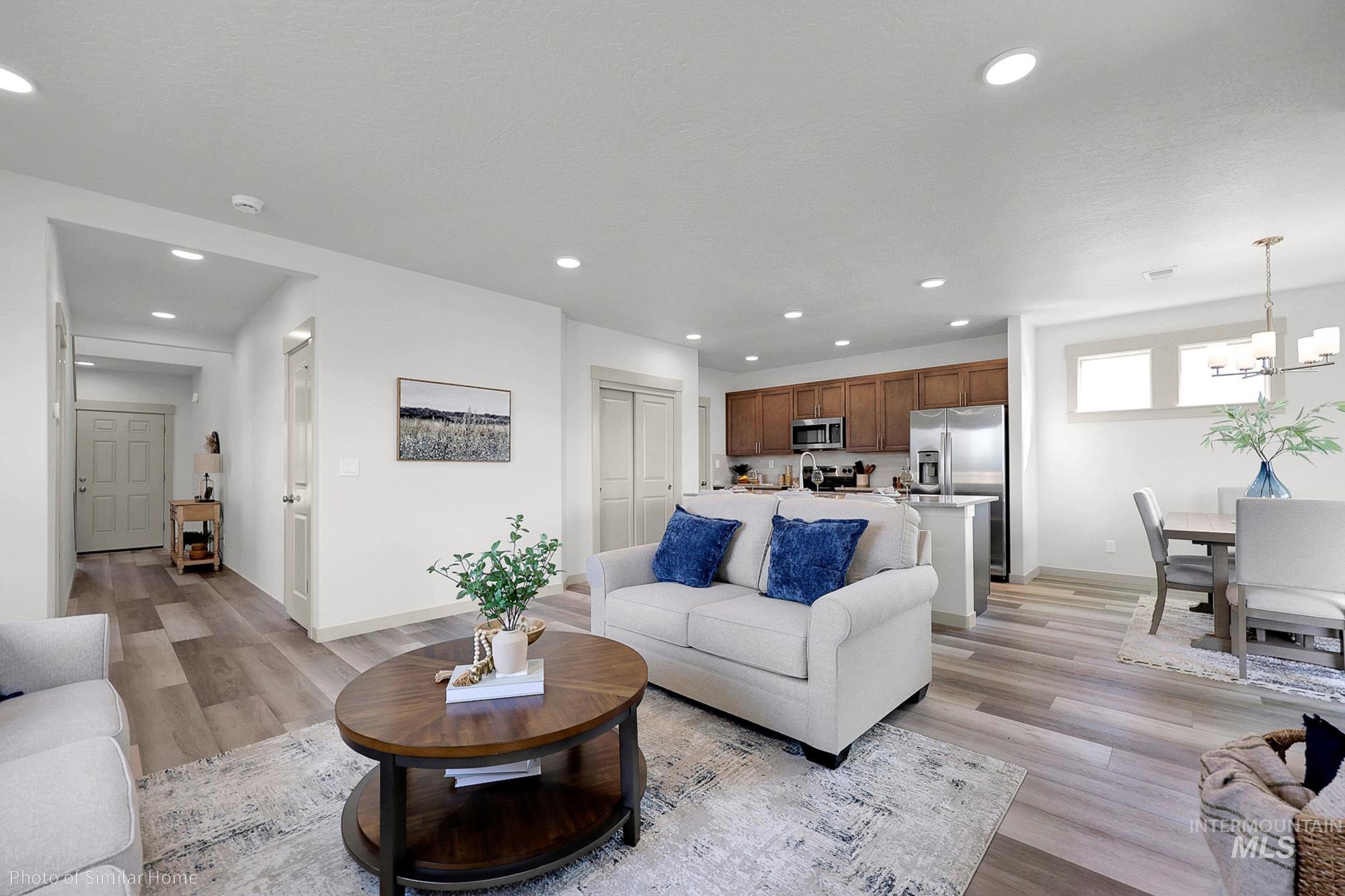 729 SW Mendenhall St, Mountain Home, Idaho 83647, 3 Bedrooms, 2.5 Bathrooms, Residential For Sale, Price $379,990,MLS 98976339