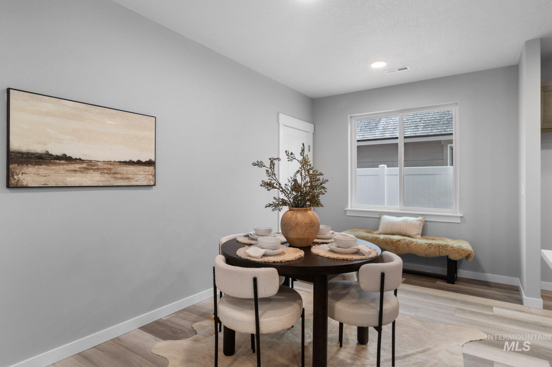 737 SW Mendenhall St, Mountain Home, Idaho 83647, 3 Bedrooms, 2.5 Bathrooms, Residential For Sale, Price $364,990,MLS 98976342