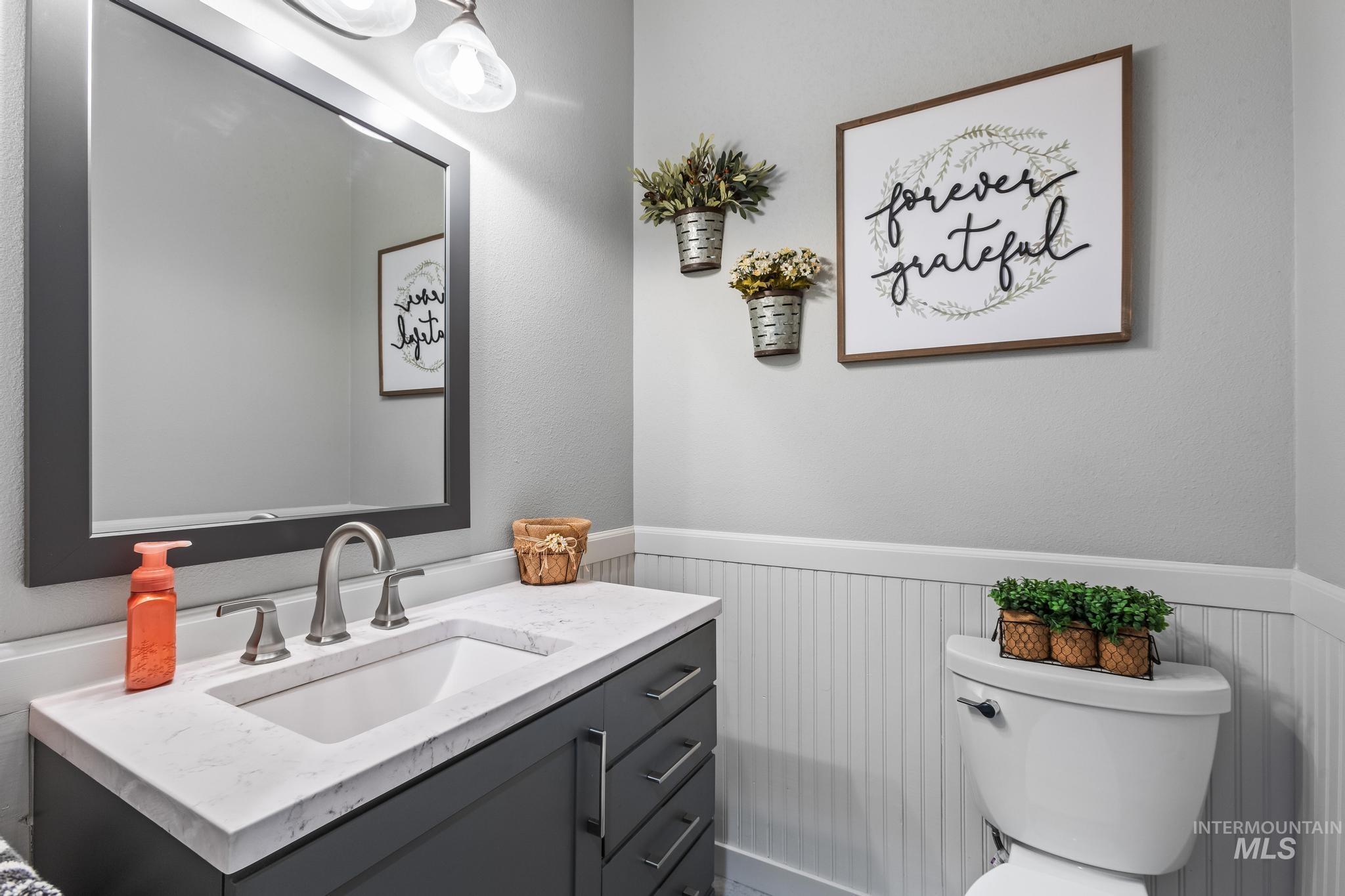 2140 Valley View Dr, Weiser, Idaho 83672, 3 Bedrooms, 2.5 Bathrooms, Residential For Sale, Price $899,900,MLS 98976343