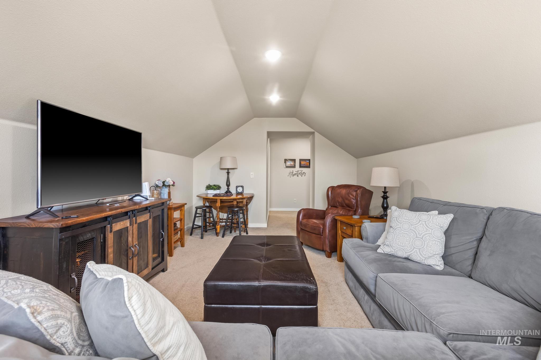 2140 Valley View Dr, Weiser, Idaho 83672, 3 Bedrooms, 2.5 Bathrooms, Residential For Sale, Price $899,900,MLS 98976343