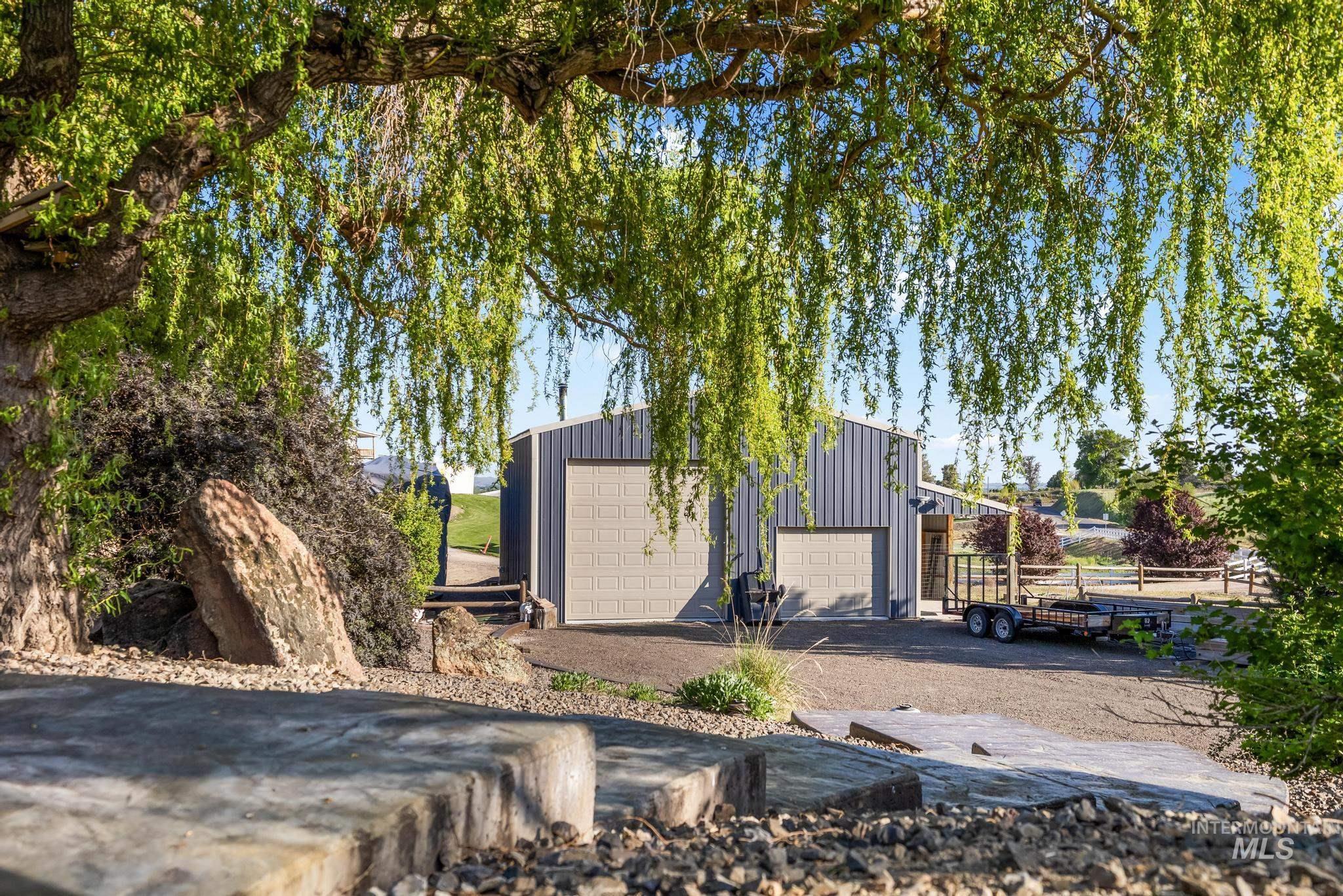 2140 Valley View Dr, Weiser, Idaho 83672, 3 Bedrooms, 2.5 Bathrooms, Residential For Sale, Price $899,900,MLS 98976343