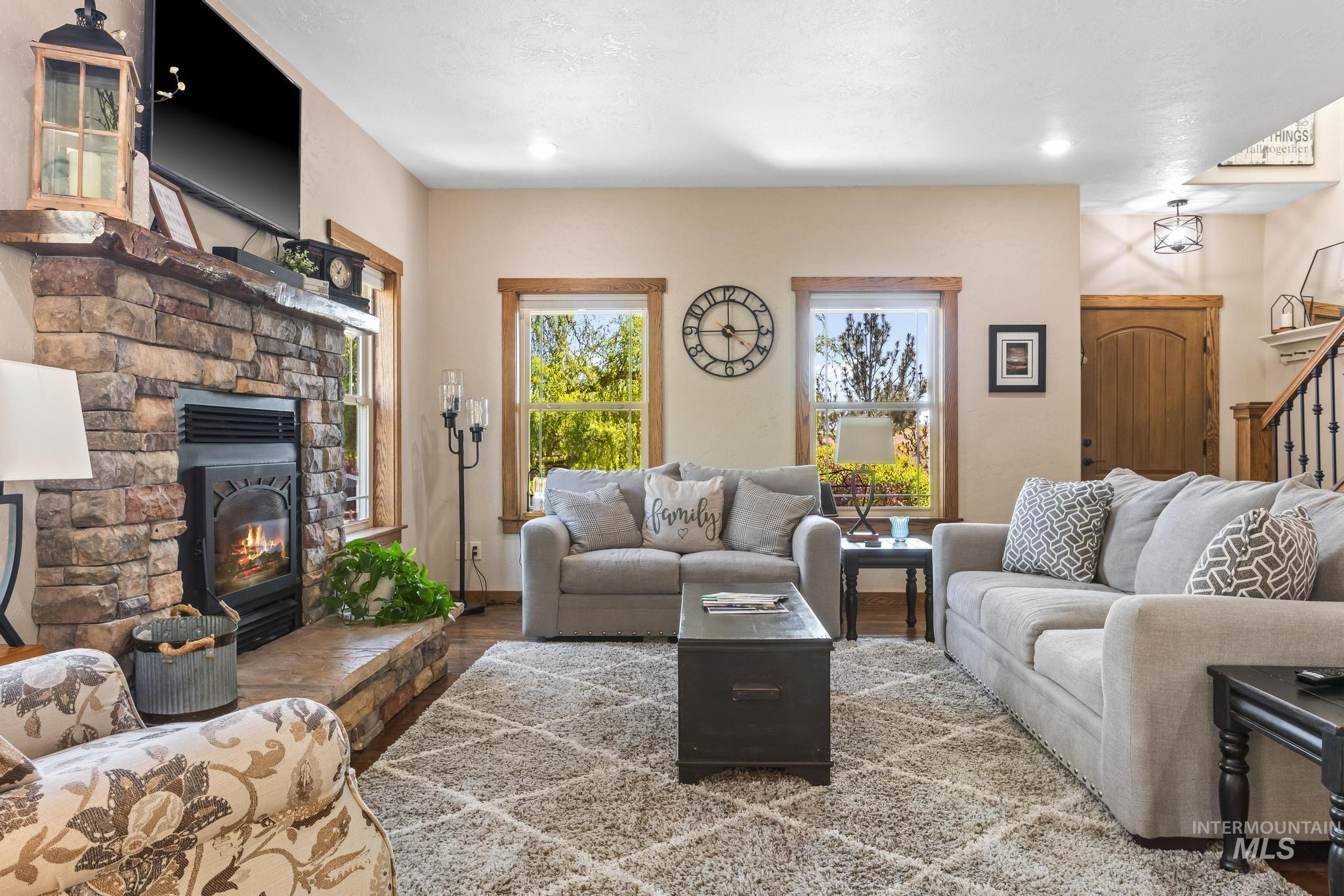 2140 Valley View Dr, Weiser, Idaho 83672, 3 Bedrooms, 2.5 Bathrooms, Residential For Sale, Price $899,900,MLS 98976343