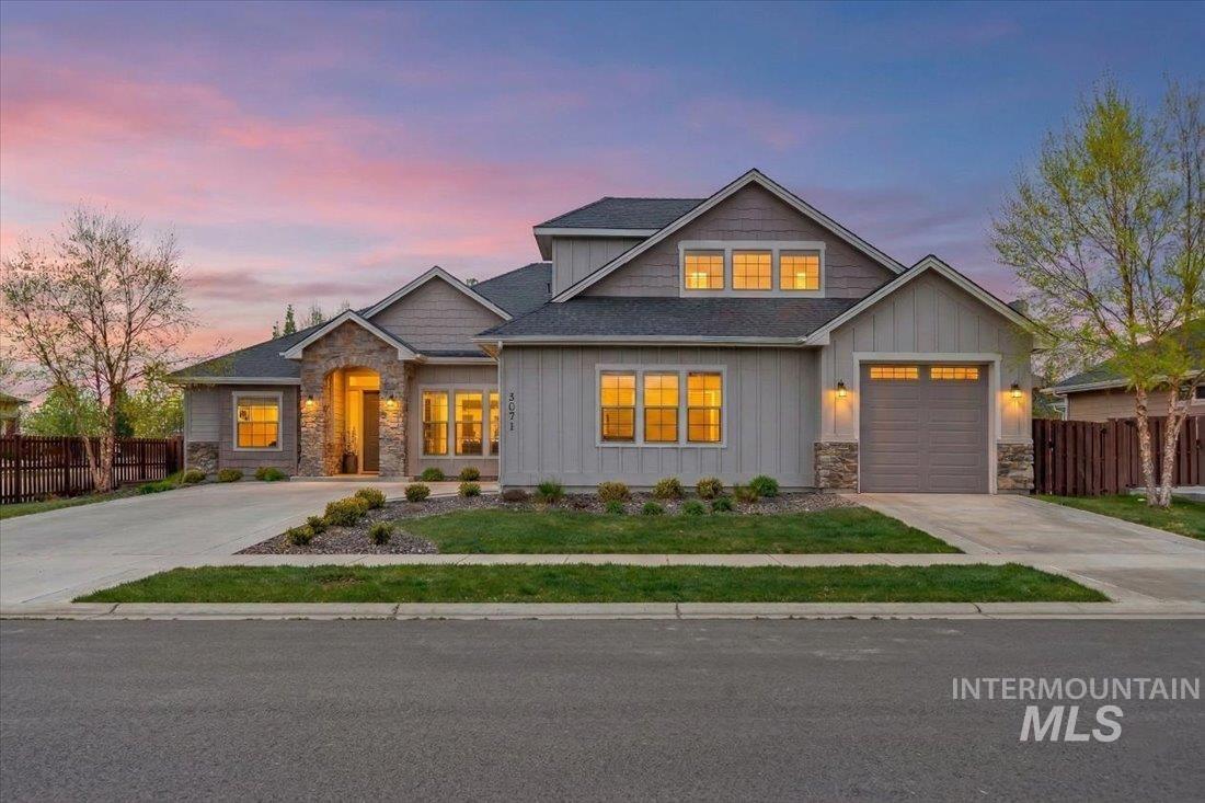 3071 S Fox Troop Pl, Eagle, Idaho 83616-3318, 4 Bedrooms, 3.5 Bathrooms, Residential For Sale, Price $949,000,MLS 98976345