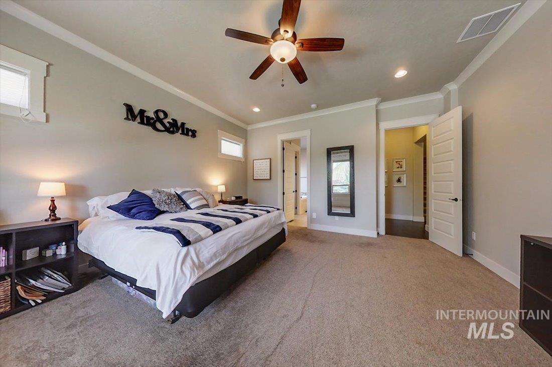 3071 S Fox Troop Pl, Eagle, Idaho 83616-3318, 4 Bedrooms, 3.5 Bathrooms, Residential For Sale, Price $949,000,MLS 98976345