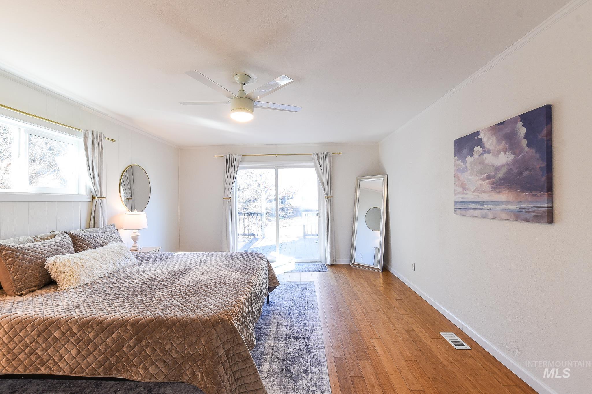 934 E 8th St, Moscow, Idaho 83843, 3 Bedrooms, 2 Bathrooms, Residential For Sale, Price $469,000,MLS 98976346