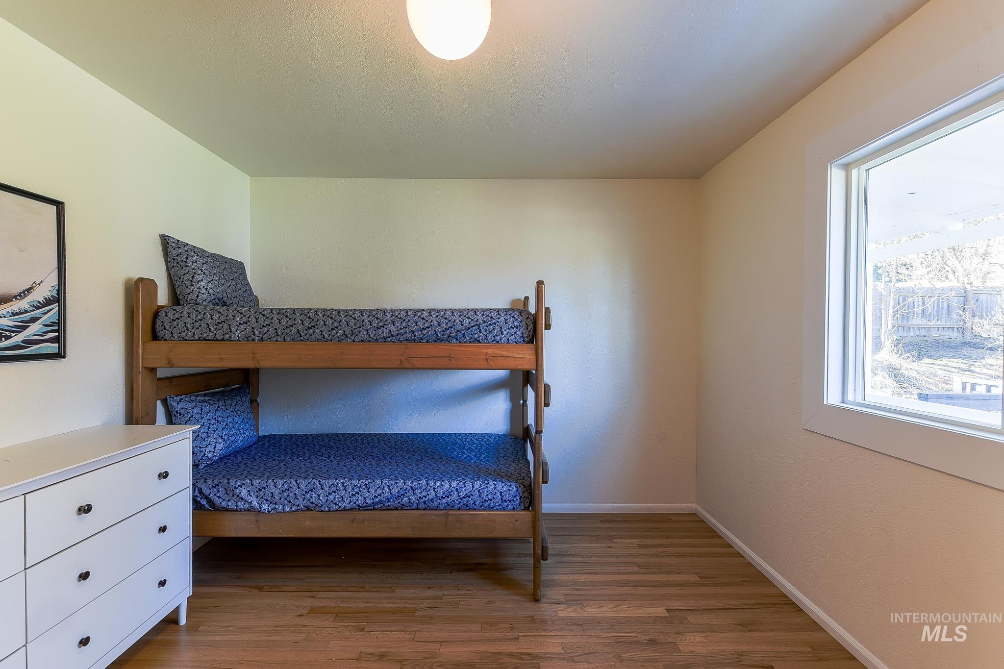 934 E 8th St, Moscow, Idaho 83843, 3 Bedrooms, 2 Bathrooms, Residential For Sale, Price $469,000,MLS 98976346