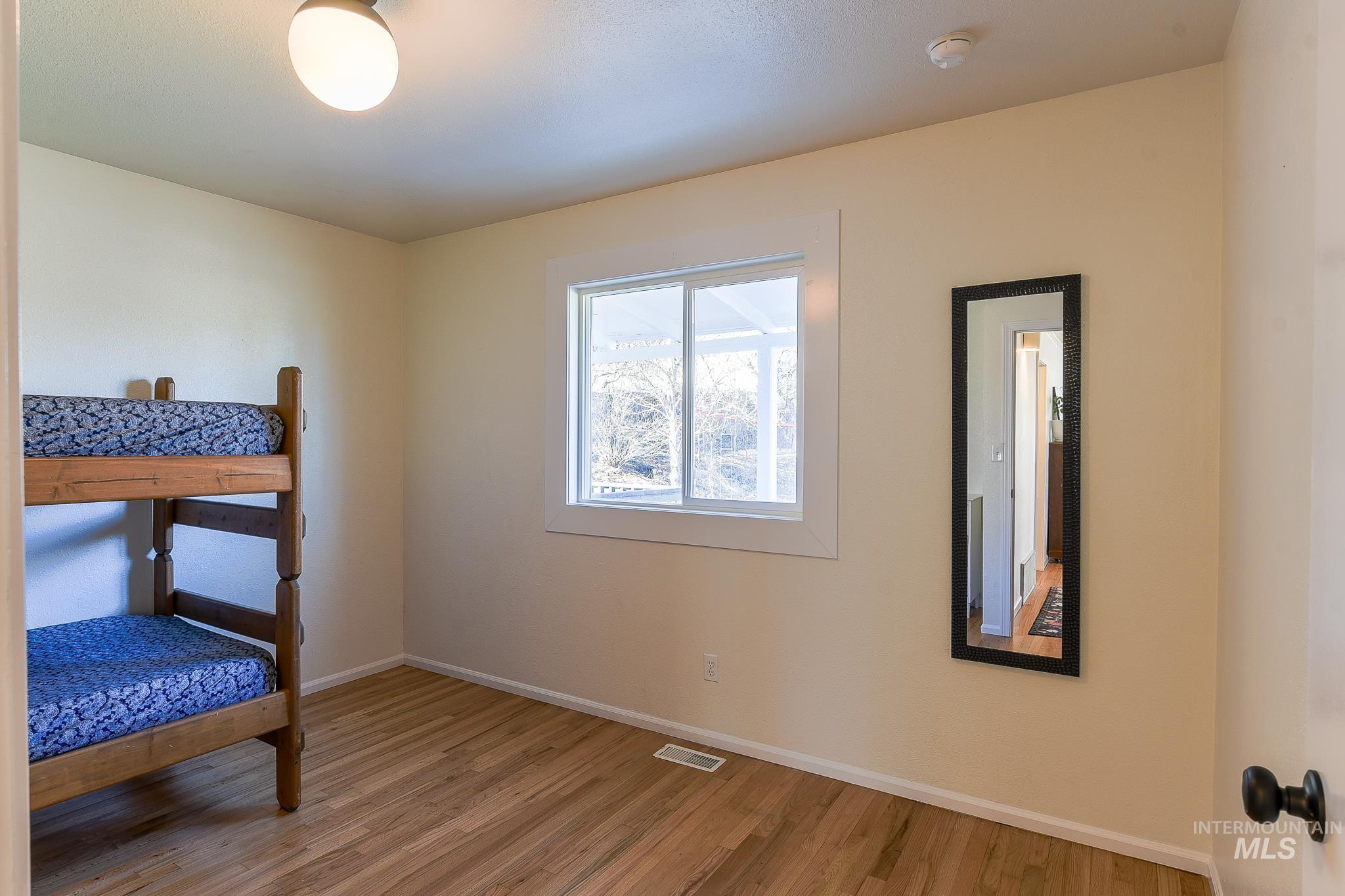 934 E 8th St, Moscow, Idaho 83843, 3 Bedrooms, 2 Bathrooms, Residential For Sale, Price $469,000,MLS 98976346