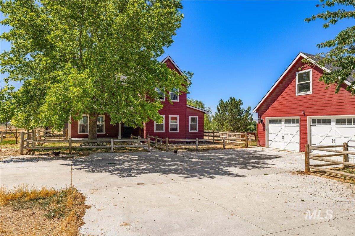 20169 Hoskins Rd, Caldwell, Idaho 83607, 4 Bedrooms, 3.5 Bathrooms, Residential For Sale, Price $1,080,000,MLS 98976347