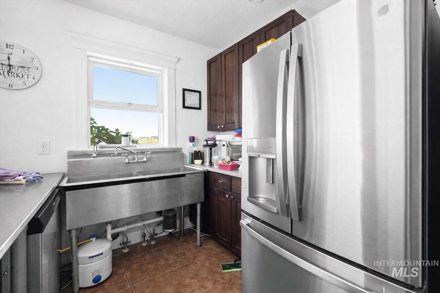 20169 Hoskins Rd, Caldwell, Idaho 83607, 4 Bedrooms, 3.5 Bathrooms, Residential For Sale, Price $1,080,000,MLS 98976347