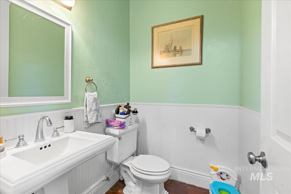 20169 Hoskins Rd, Caldwell, Idaho 83607, 4 Bedrooms, 3.5 Bathrooms, Residential For Sale, Price $1,080,000,MLS 98976347