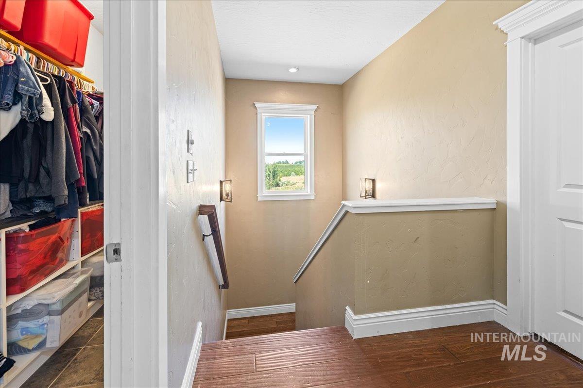 20169 Hoskins Rd, Caldwell, Idaho 83607, 4 Bedrooms, 3.5 Bathrooms, Residential For Sale, Price $1,080,000,MLS 98976347