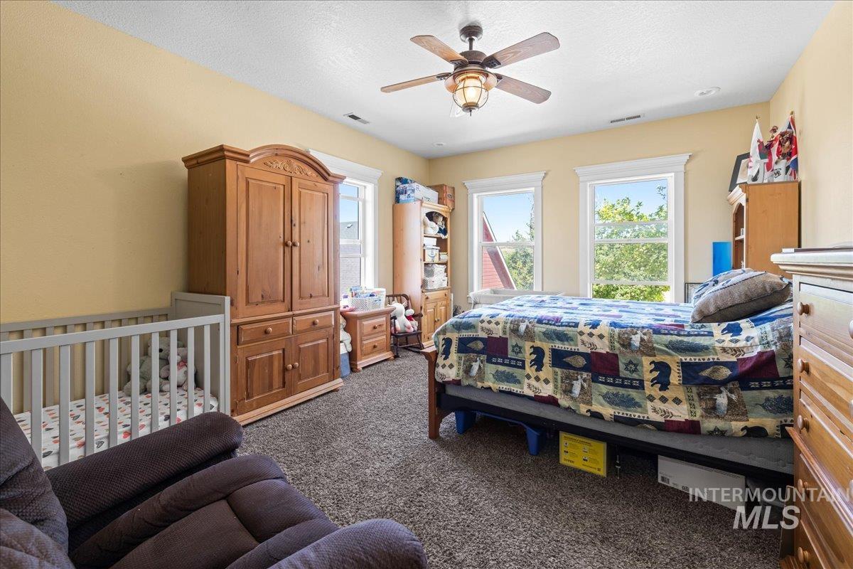 20169 Hoskins Rd, Caldwell, Idaho 83607, 4 Bedrooms, 3.5 Bathrooms, Residential For Sale, Price $1,080,000,MLS 98976347