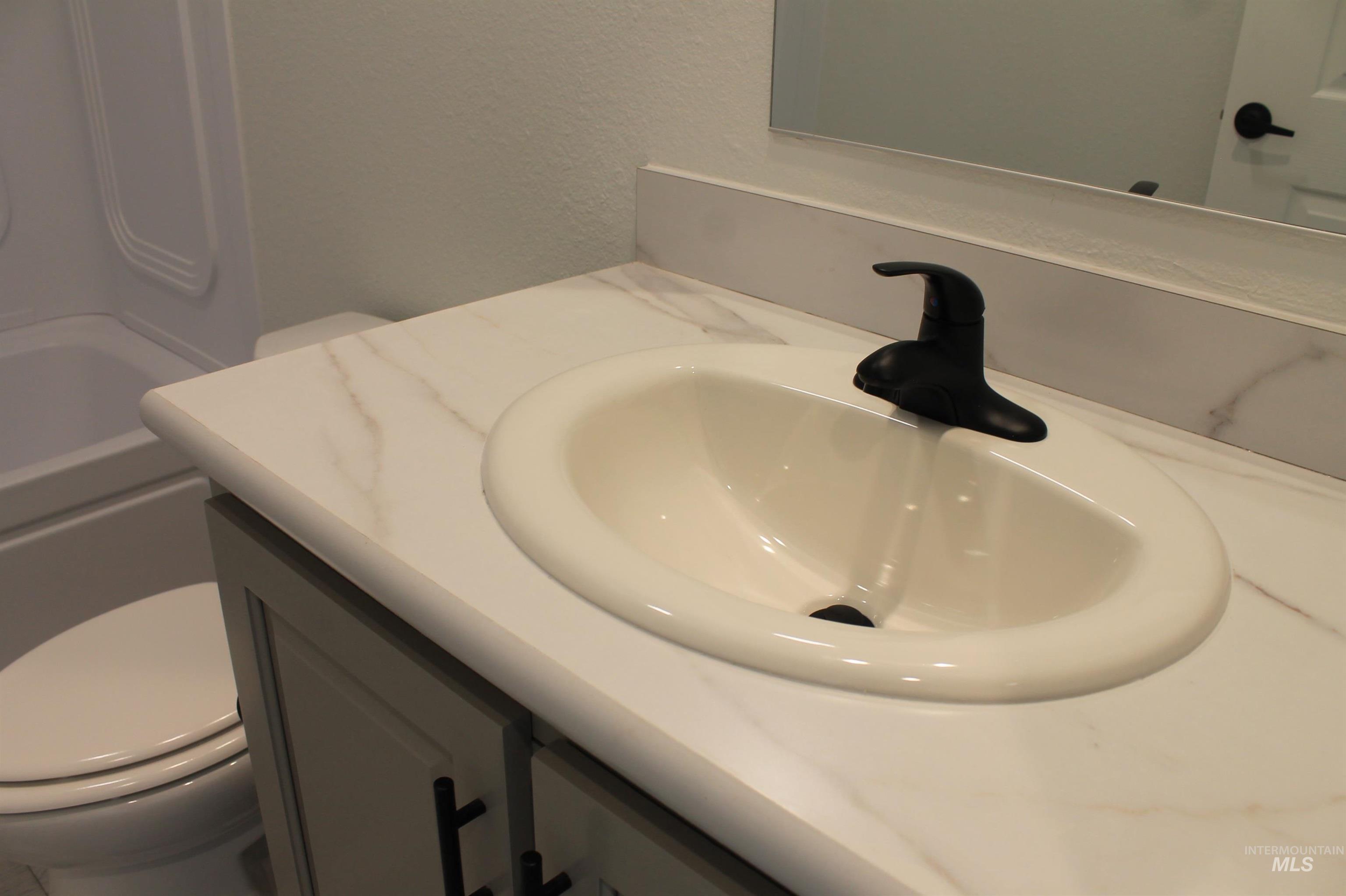 816 N Midland Blvd, Nampa, Idaho 83651, 3 Bedrooms, 1 Bathroom, Residential For Sale, Price $95,000,MLS 98976348