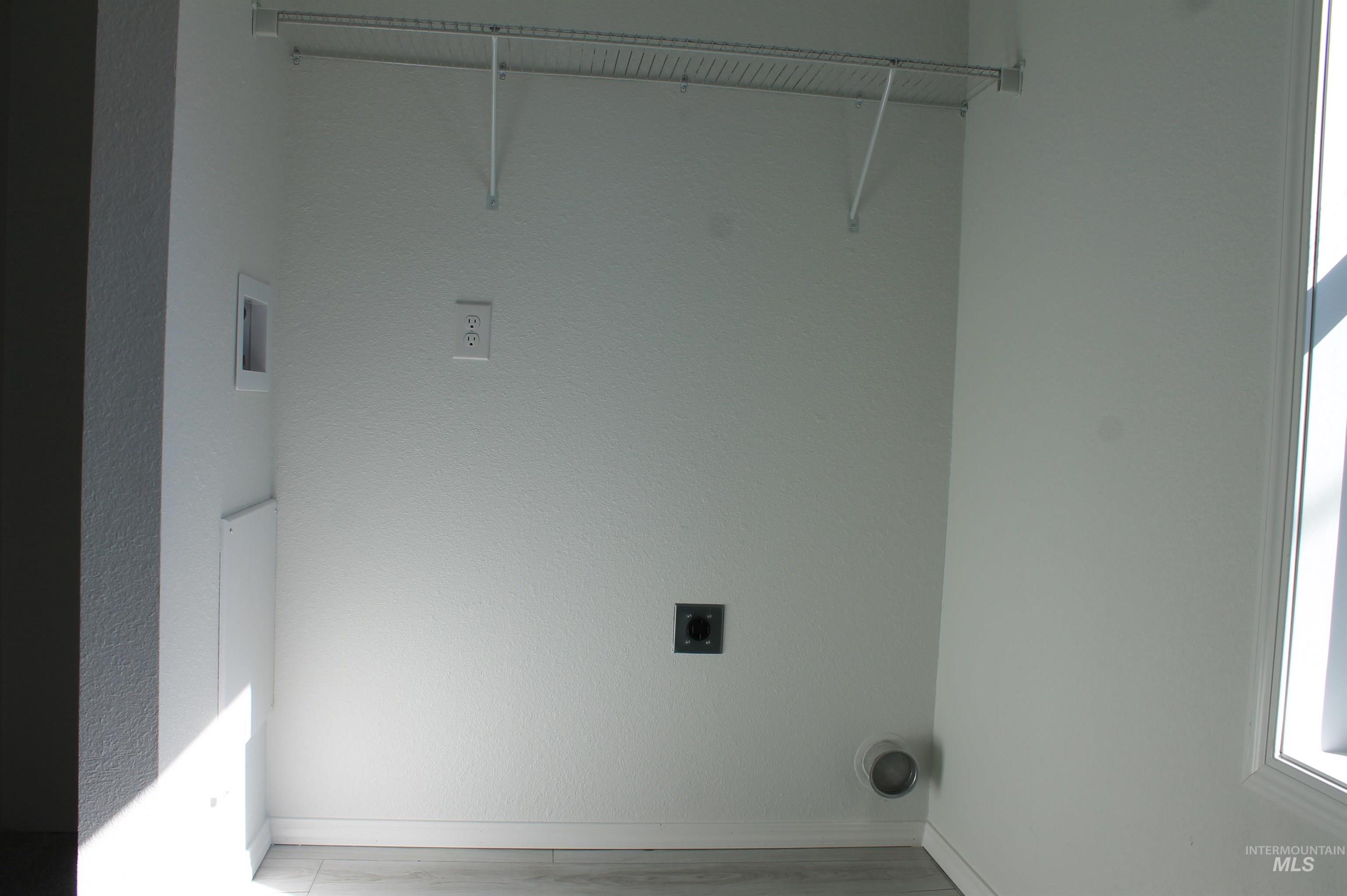 816 N Midland Blvd, Nampa, Idaho 83651, 3 Bedrooms, 1 Bathroom, Residential For Sale, Price $95,000,MLS 98976348