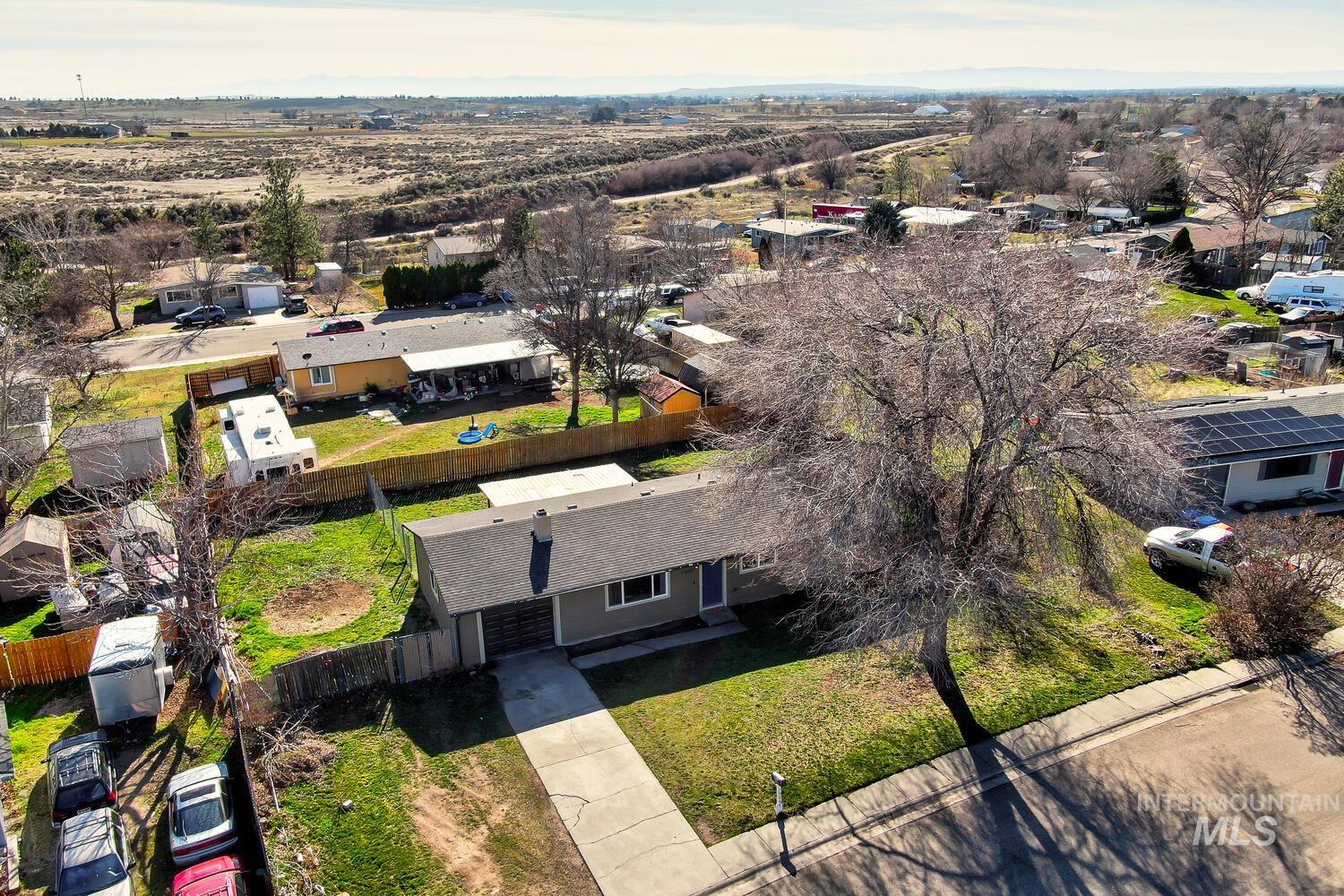 10087 W Vixen Drive, Boise, Idaho 83709, 3 Bedrooms, 1 Bathroom, Residential For Sale, Price $369,000,MLS 98976349
