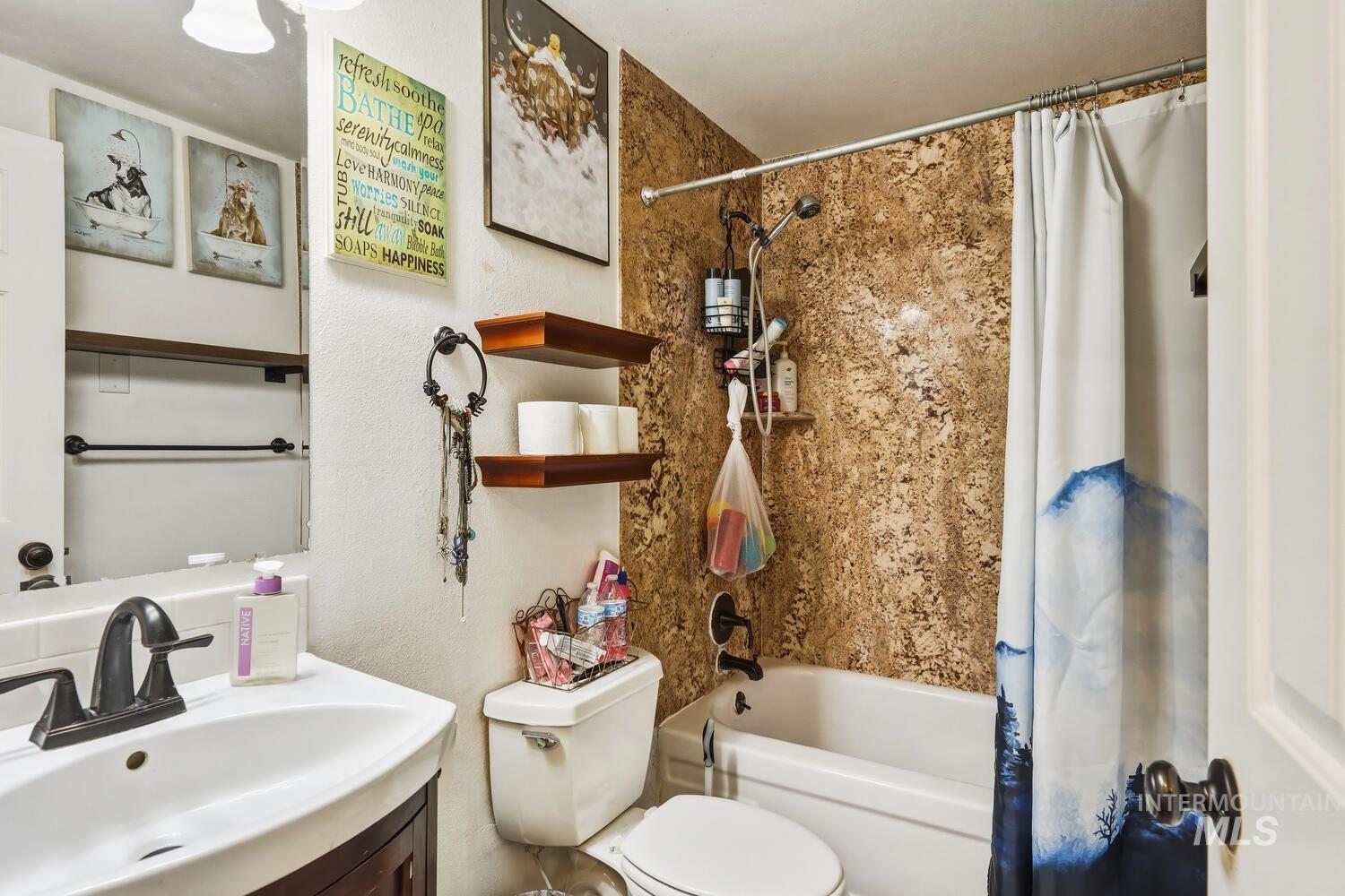 10087 W Vixen Drive, Boise, Idaho 83709, 3 Bedrooms, 1 Bathroom, Residential For Sale, Price $369,000,MLS 98976349